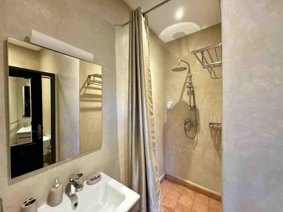 Riad Art De Vivre Avec Jacuzzi Marakeş Dış mekan fotoğraf