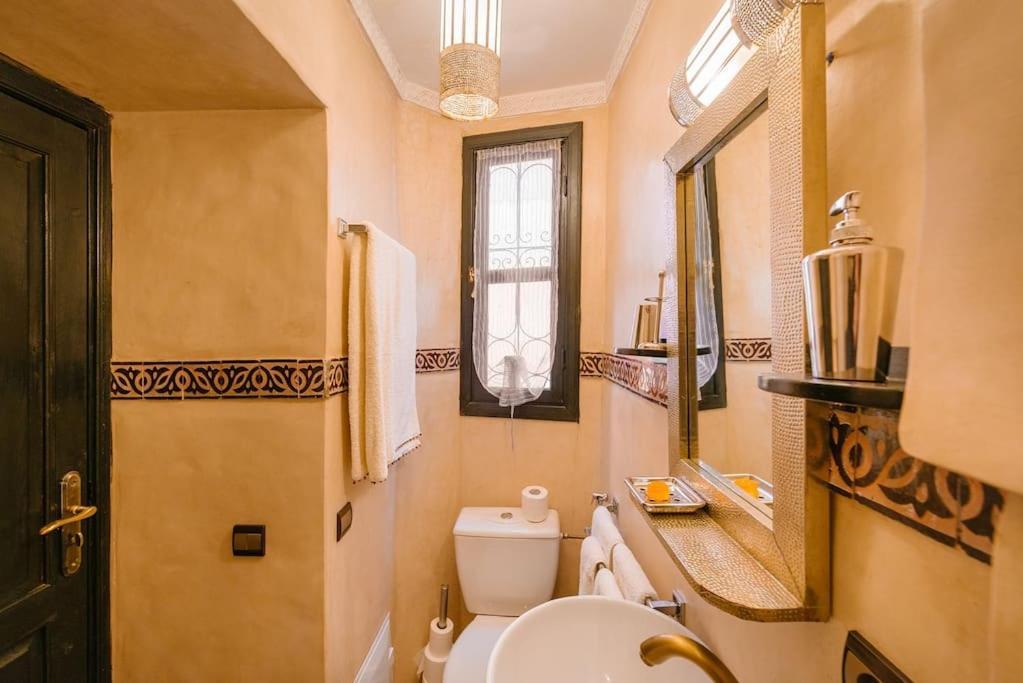 Riad Art De Vivre Avec Jacuzzi Marakeş Dış mekan fotoğraf