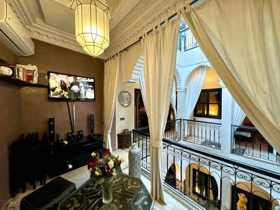 Riad Art De Vivre Avec Jacuzzi Marakeş Dış mekan fotoğraf