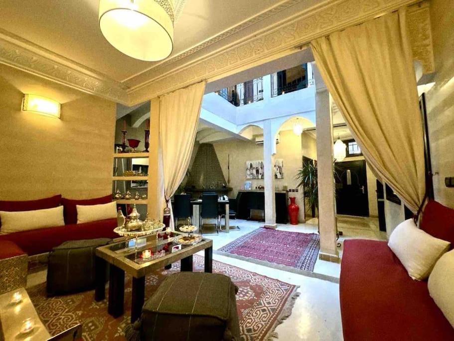 Riad Art De Vivre Avec Jacuzzi Marakeş Dış mekan fotoğraf